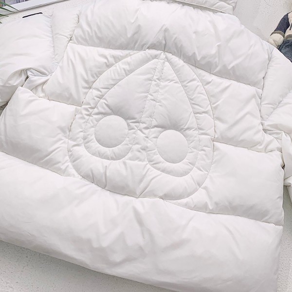 すぐ届 ムースナックルズ 偽物 PROSPECT パファー ジャケット バック ロゴ moi74838